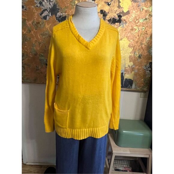 Parker of Vienna Vintage Men’s Preppy Gold V-neck Acrylic Pullover Sweater L - Picture 2 of 8